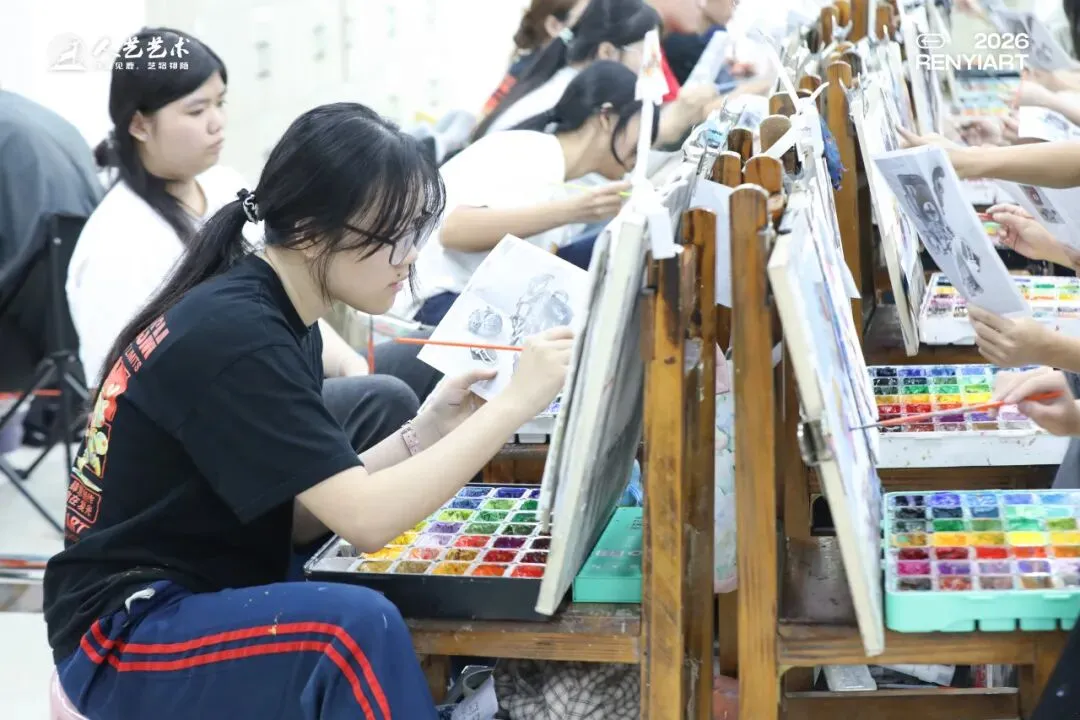 以模考为鉴,蓄力冲刺 | 2027届人艺学子二模考试纪实!-第25张图片-四季读书网 以模考为鉴,蓄力冲刺 | 2027届人艺学子二模考试纪实!-第25张图片-四季读书网