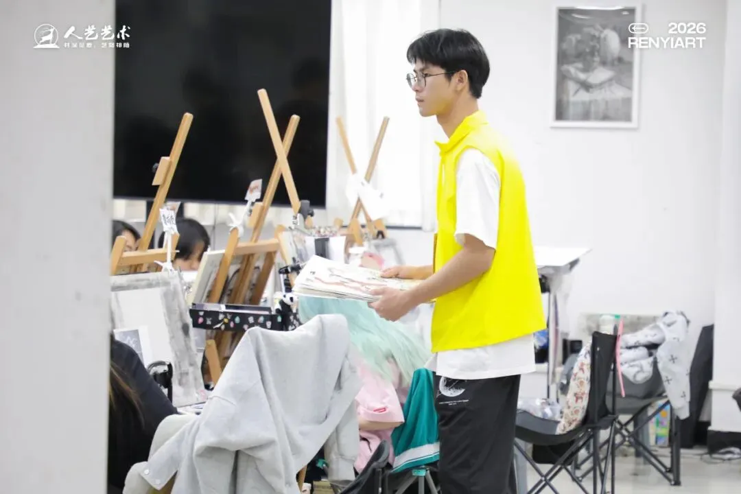 以模考为鉴,蓄力冲刺 | 2027届人艺学子二模考试纪实!-第47张图片-四季读书网 以模考为鉴,蓄力冲刺 | 2027届人艺学子二模考试纪实!-第47张图片-四季读书网