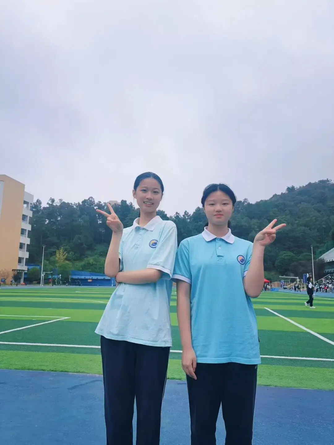 青春正飞扬,家校共成长——郡谷体育节暨初三亲子家长会活动纪实-第35张图片-四季读书网 青春正飞扬,家校共成长——郡谷体育节暨初三亲子家长会活动纪实-第35张图片-四季读书网