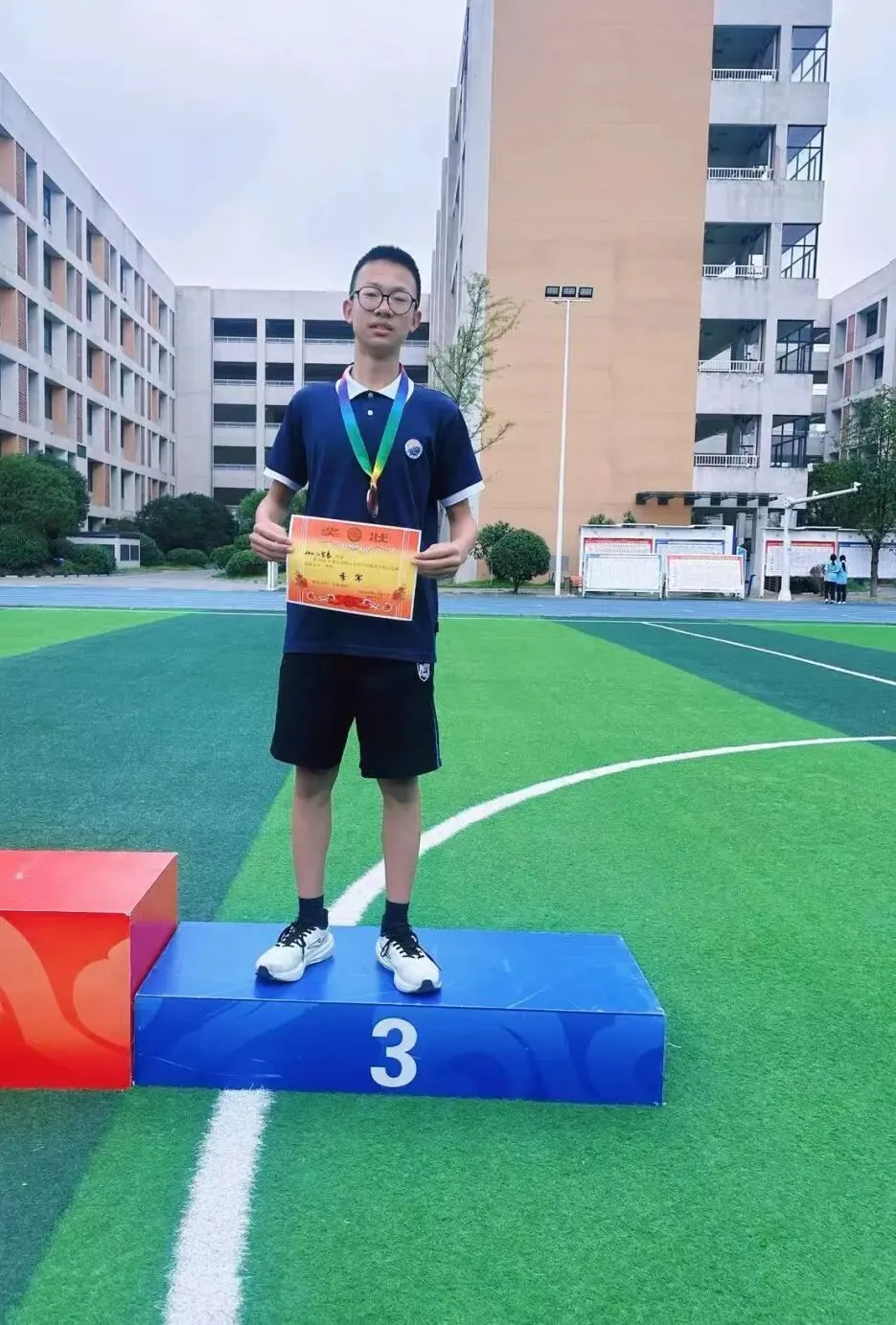 青春正飞扬,家校共成长——郡谷体育节暨初三亲子家长会活动纪实-第55张图片-四季读书网 青春正飞扬,家校共成长——郡谷体育节暨初三亲子家长会活动纪实-第55张图片-四季读书网