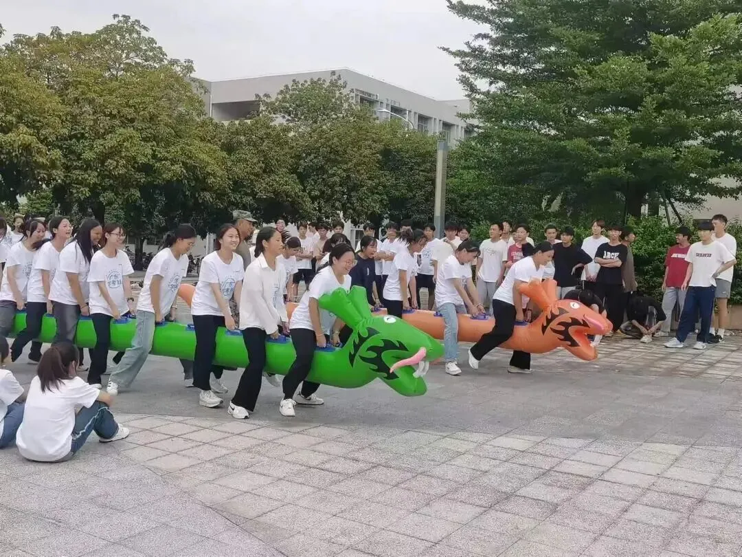 解答丨复读生和应届生,高考录取分数线一样吗?-第51张图片-四季读书网 解答丨复读生和应届生,高考录取分数线一样吗?-第51张图片-四季读书网