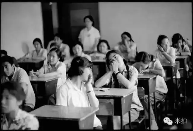 中考落榜那年,老师一句话把我从田埂上拽了回来-第5张图片-四季读书网 中考落榜那年,老师一句话把我从田埂上拽了回来-第5张图片-四季读书网
