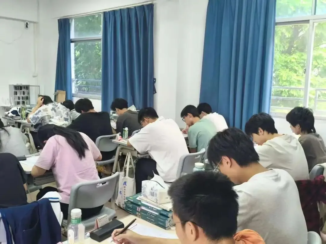 3个月极限备考高职高考!国庆后再不开始就晚啦!广东中职生优选的辅导班,10月即将开班→-第18张图片-四季读书网 3个月极限备考高职高考!国庆后再不开始就晚啦!广东中职生优选的辅导班,10月即将开班→-第18张图片-四季读书网