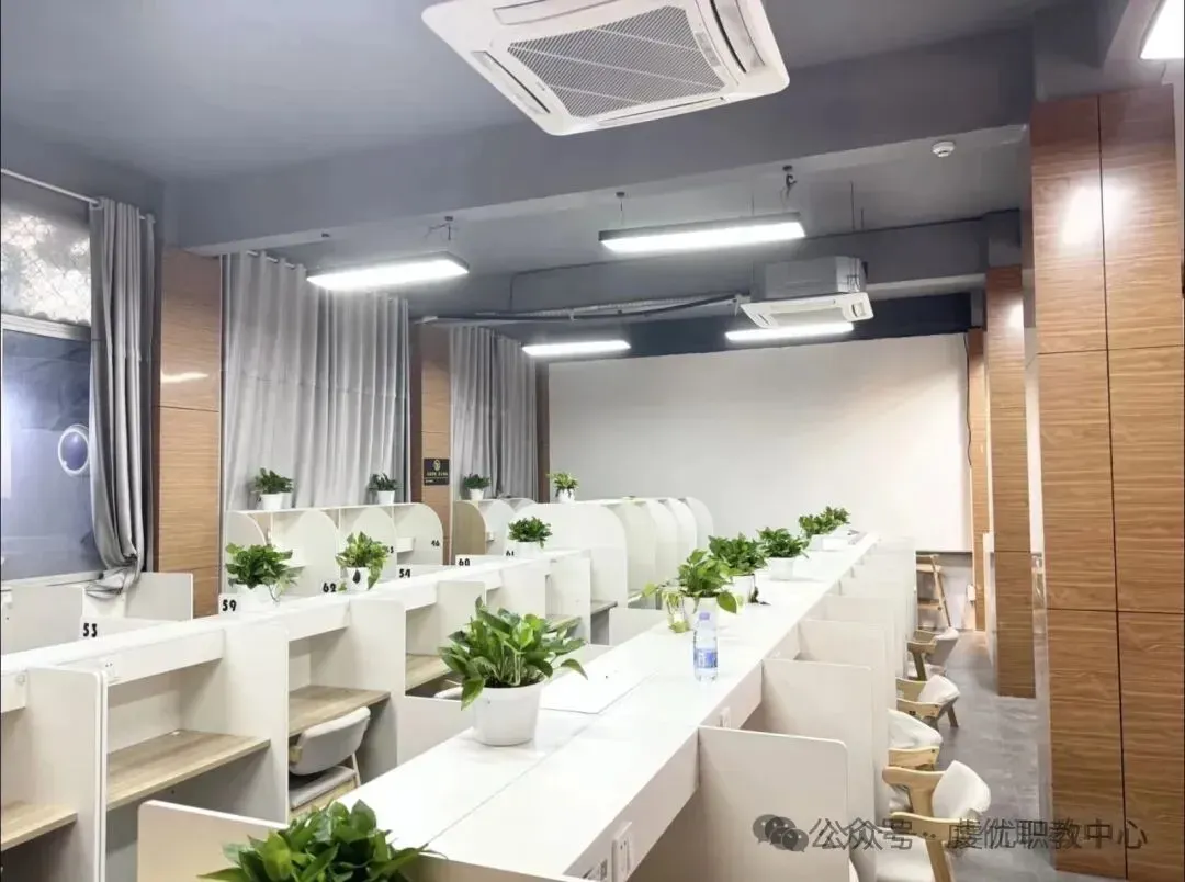 最后一届江西单招!高考上岸无望?南昌大圣学成集训校区,好环境助力低分段考生圆梦全日制公办-第5张图片-四季读书网 最后一届江西单招!高考上岸无望?南昌大圣学成集训校区,好环境助力低分段考生圆梦全日制公办-第5张图片-四季读书网