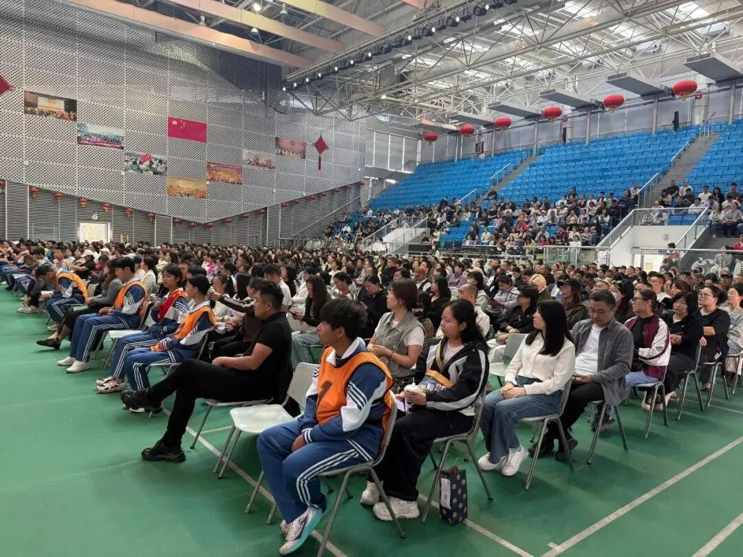 凝心聚力抓备考,家校同心赢中考—— 青岛枣山中学(青岛五十八中附属初中)召开九年级全体家长会-第14张图片-四季读书网