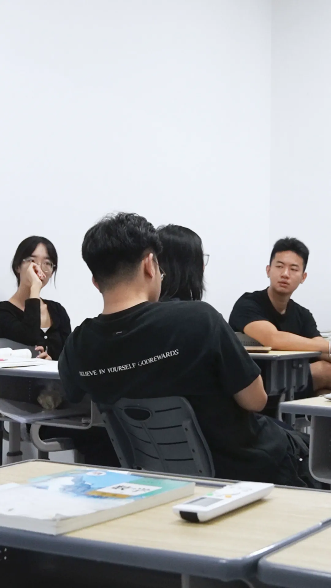 十月砺剑,初试锋芒 | 拓鑫 27 届中考部首次月考纪实!-第7张图片-四季读书网