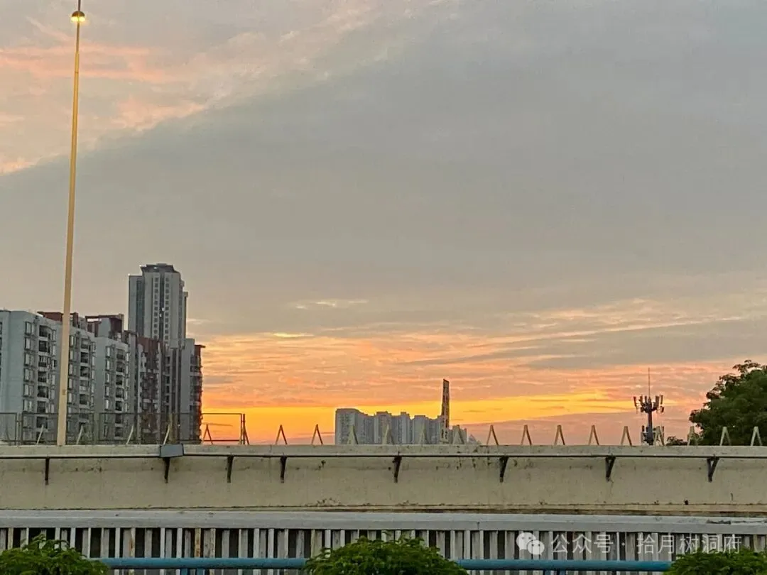 “从初三到毕业,十年的青春,她为什么一场正式恋爱都没留住”-第5张图片-四季读书网