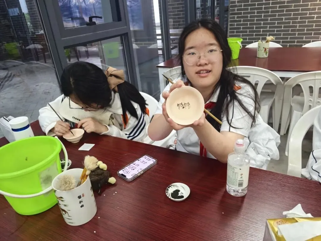 上海市第四中学初三年级开展秋季社会实践活动-第36张图片-四季读书网