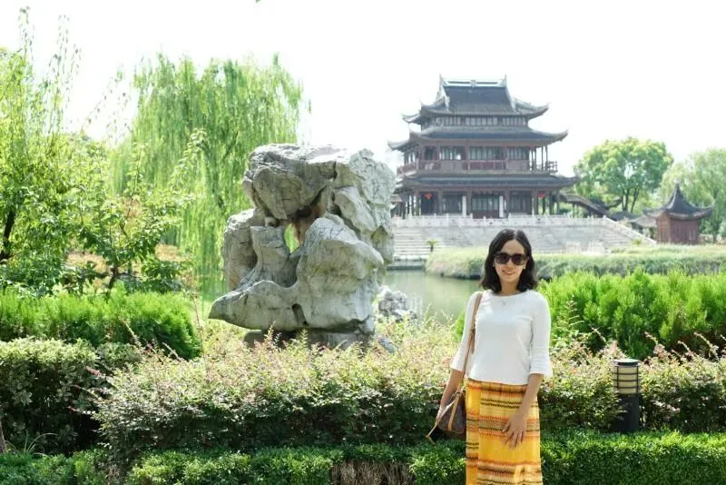 熟记人物品质的抽象名词,助力高考英语读与写——以2027届武汉九月调研试题为例-第1张图片-四季读书网