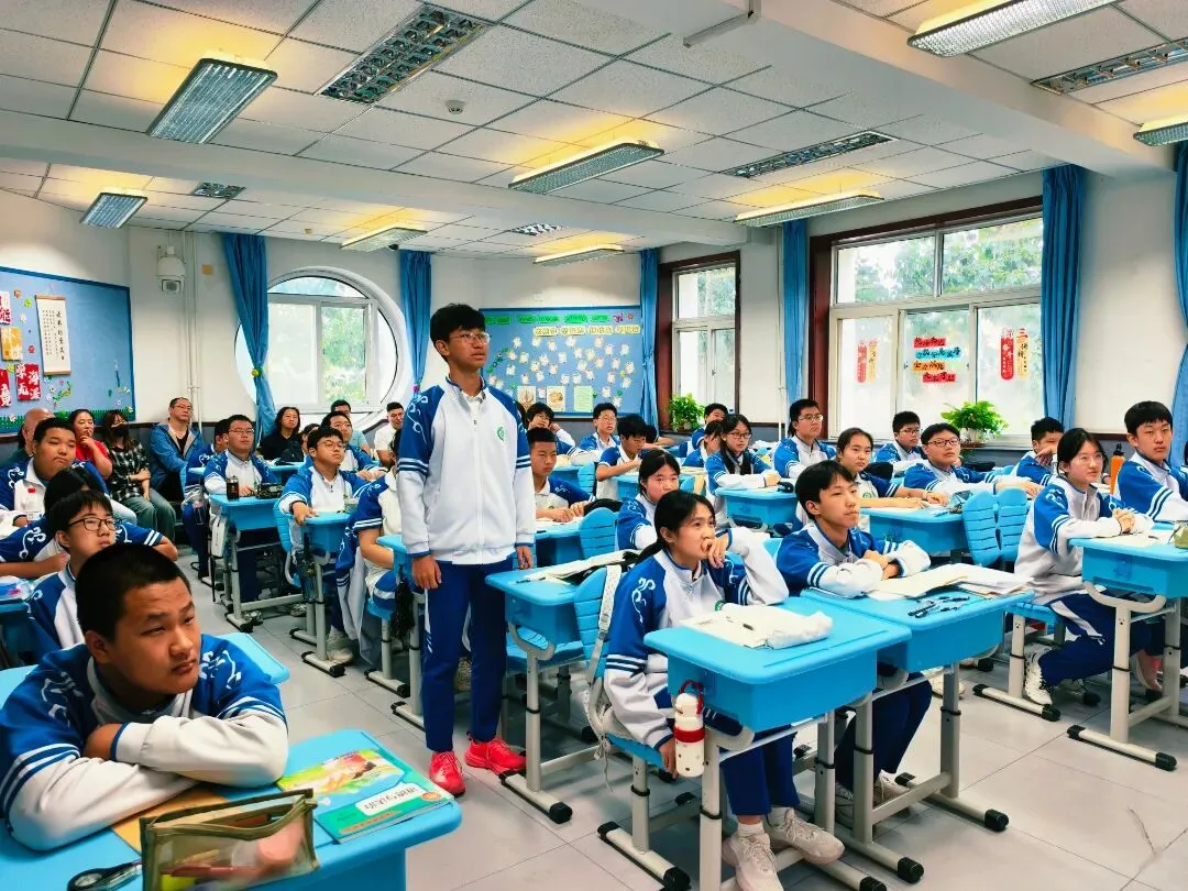 家校同心耕共育 同心聚力启新程 ——初三年级新学期家长会活动纪实-第5张图片-四季读书网