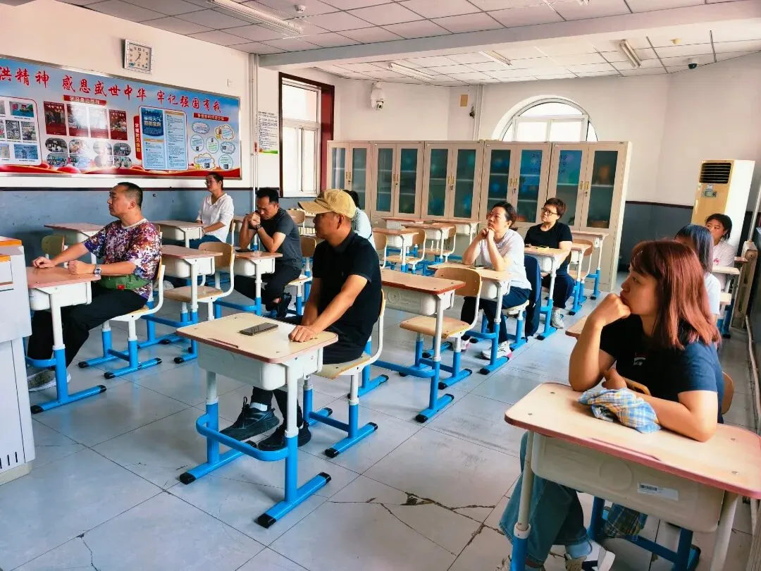 家校同心耕共育 同心聚力启新程 ——初三年级新学期家长会活动纪实-第19张图片-四季读书网