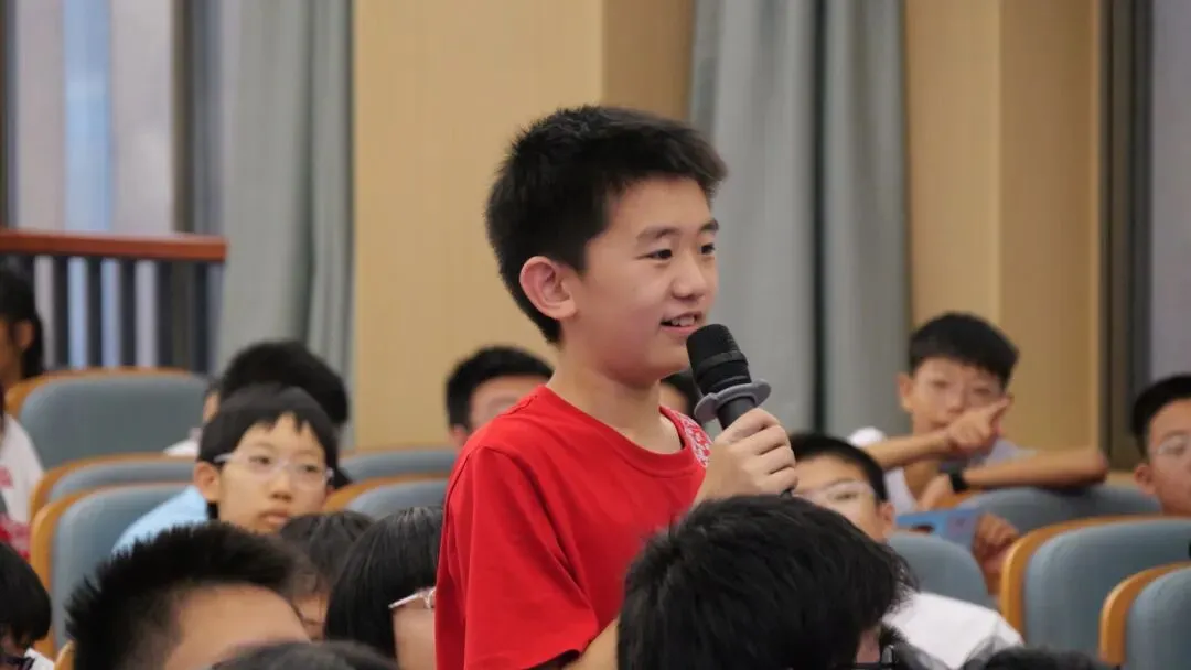 为青春设防,为未来护航|初一年级禁毒宣传教育专题讲座-第21张图片-四季读书网 为青春设防,为未来护航|初一年级禁毒宣传教育专题讲座-第21张图片-四季读书网
