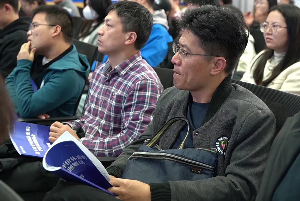 武汉华壹高考|2027届高三10月高考热点速看:三大招飞、港澳综评、报名...-第62张图片-四季读书网 武汉华壹高考|2027届高三10月高考热点速看:三大招飞、港澳综评、报名...-第62张图片-四季读书网