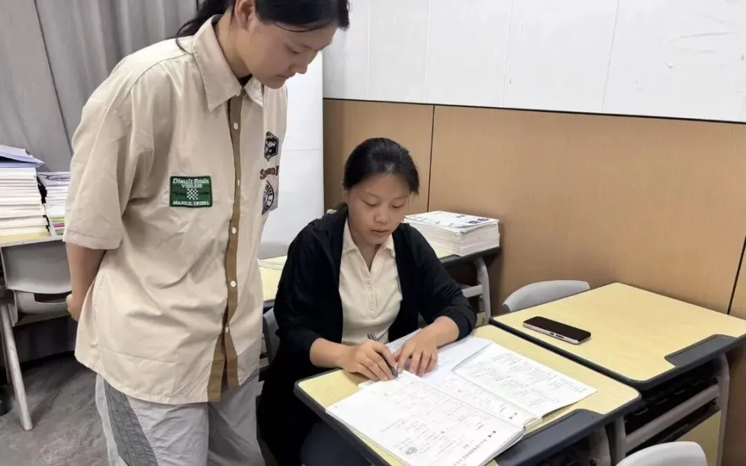 武汉华壹高考|2027届高三10月高考热点速看:三大招飞、港澳综评、报名...-第152张图片-四季读书网 武汉华壹高考|2027届高三10月高考热点速看:三大招飞、港澳综评、报名...-第152张图片-四季读书网