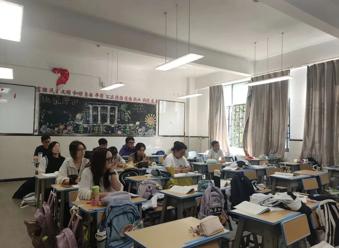 深耕真题研学情,精研课堂促成长 ——云大附属会展学校初中部“研读” 专题研讨活动-第25张图片-四季读书网