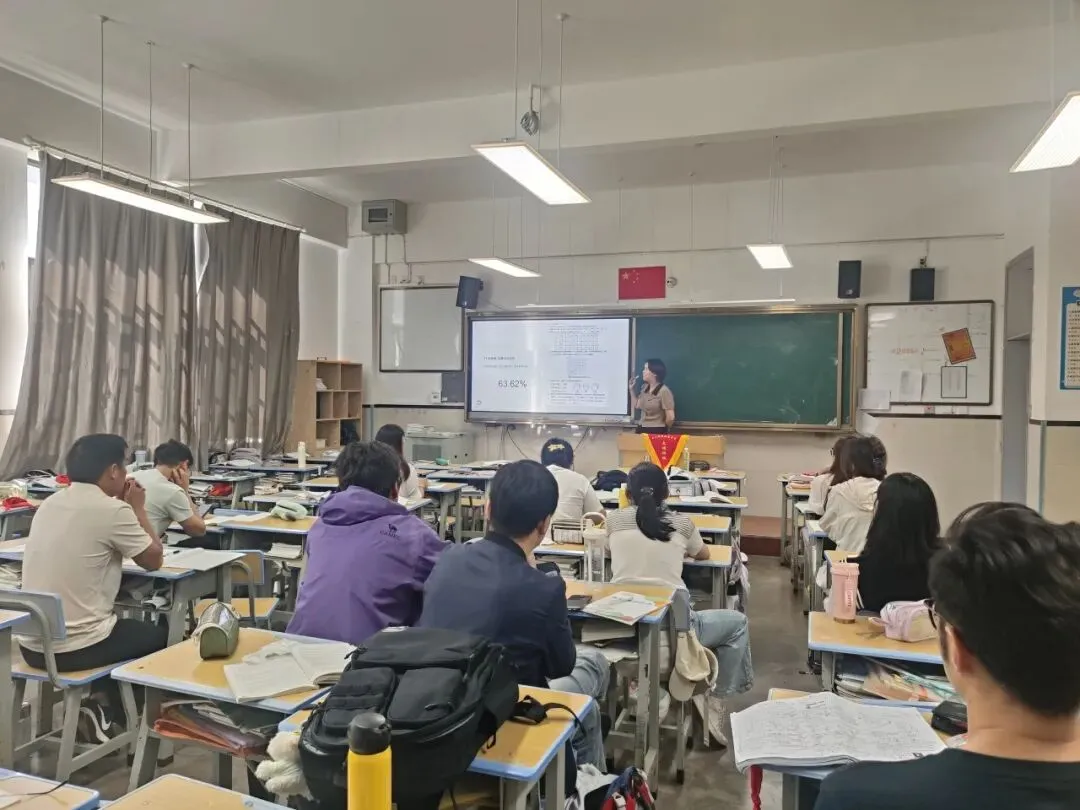 深耕真题研学情,精研课堂促成长 ——云大附属会展学校初中部“研读” 专题研讨活动-第34张图片-四季读书网