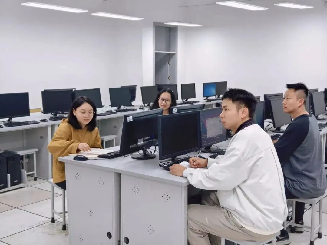 深耕真题研学情,精研课堂促成长 ——云大附属会展学校初中部“研读” 专题研讨活动-第89张图片-四季读书网