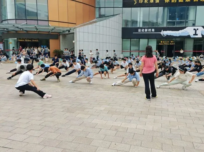 乘风破浪,泳往直前|我校学子中考游泳考试首战告捷!-第19张图片-四季读书网