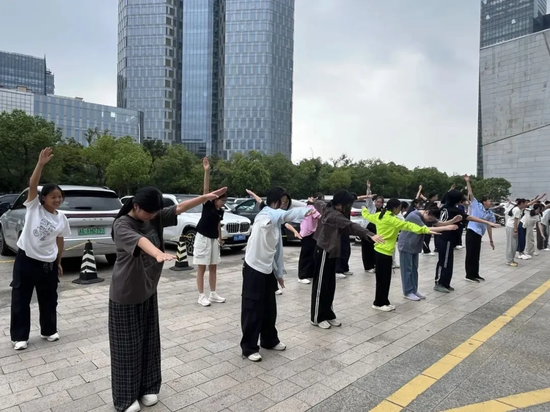 乘风破浪,泳往直前|我校学子中考游泳考试首战告捷!-第27张图片-四季读书网