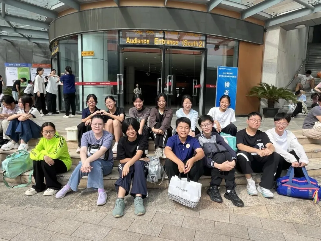 乘风破浪,泳往直前|我校学子中考游泳考试首战告捷!-第28张图片-四季读书网