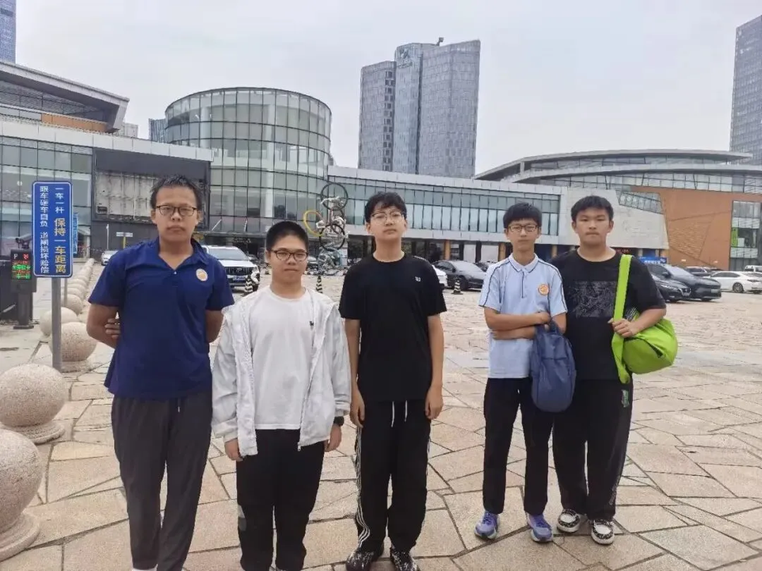 乘风破浪,泳往直前|我校学子中考游泳考试首战告捷!-第33张图片-四季读书网
