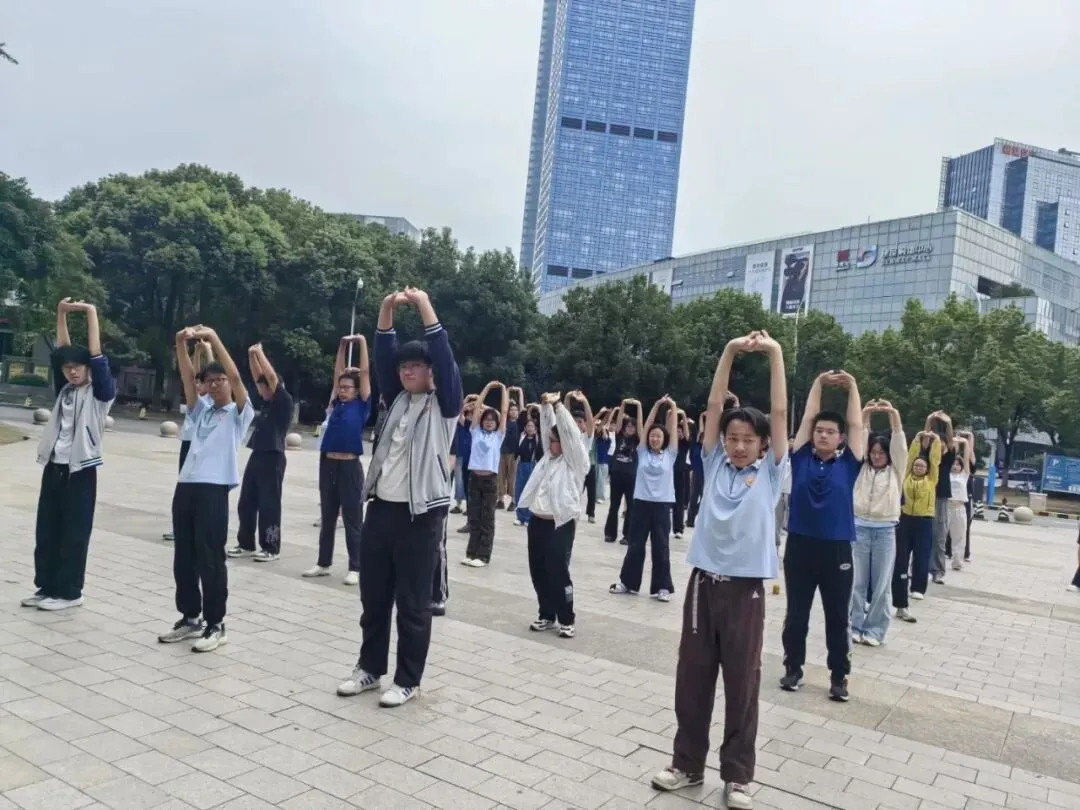 乘风破浪,泳往直前|我校学子中考游泳考试首战告捷!-第34张图片-四季读书网