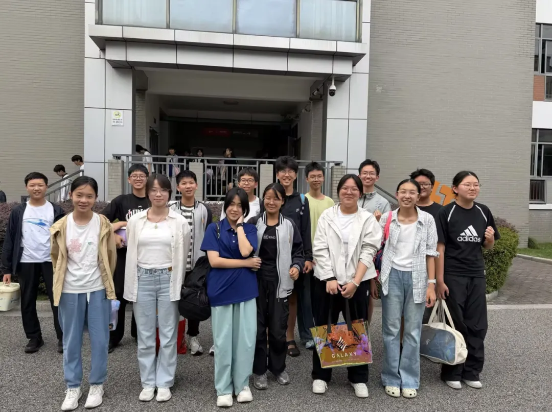 乘风破浪,泳往直前|我校学子中考游泳考试首战告捷!-第49张图片-四季读书网