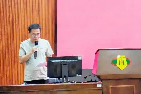 精准把脉明方向 凝心聚力备高考|广州市第六十五中学召开2027届高三备考研讨会-第28张图片-四季读书网 精准把脉明方向 凝心聚力备高考|广州市第六十五中学召开2027届高三备考研讨会-第28张图片-四季读书网