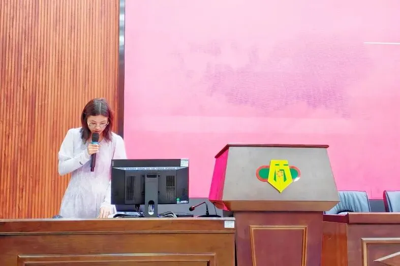 精准把脉明方向 凝心聚力备高考|广州市第六十五中学召开2027届高三备考研讨会-第34张图片-四季读书网 精准把脉明方向 凝心聚力备高考|广州市第六十五中学召开2027届高三备考研讨会-第34张图片-四季读书网