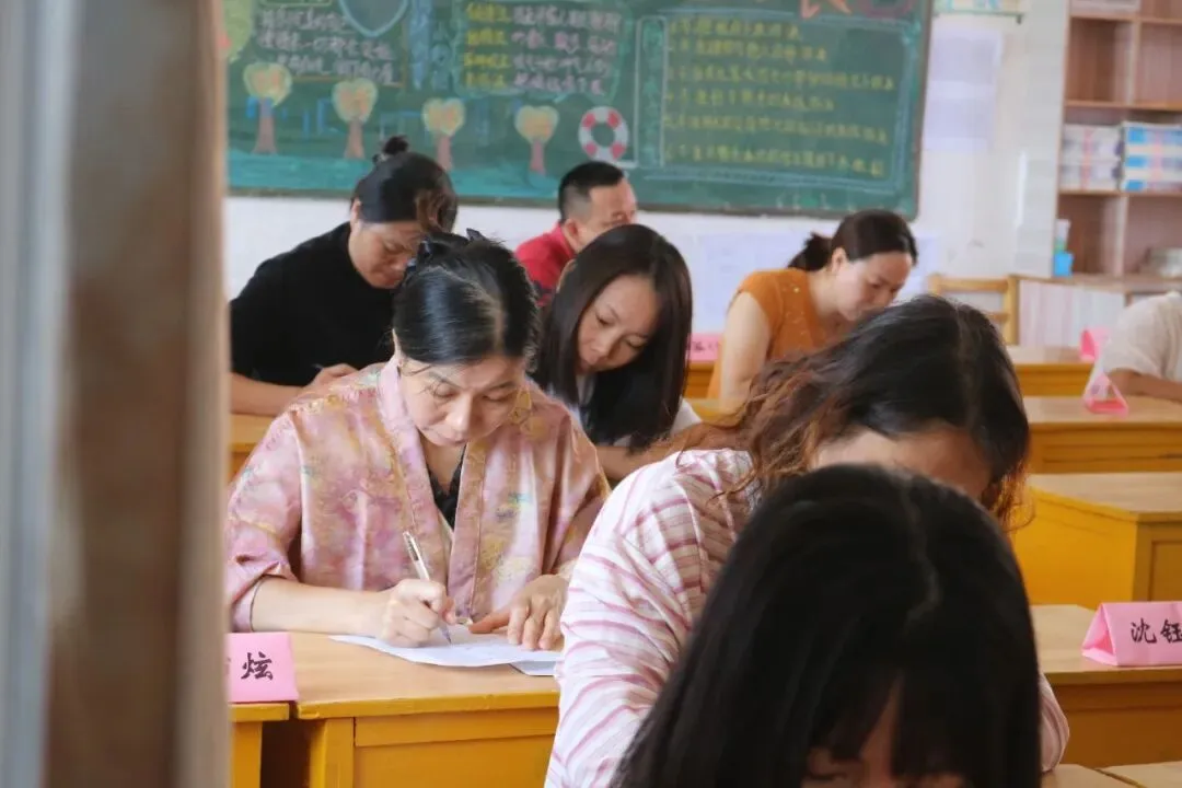 聚力衔接启新篇,同心冲刺战中考|七、九年级家长会圆满举行-第40张图片-四季读书网