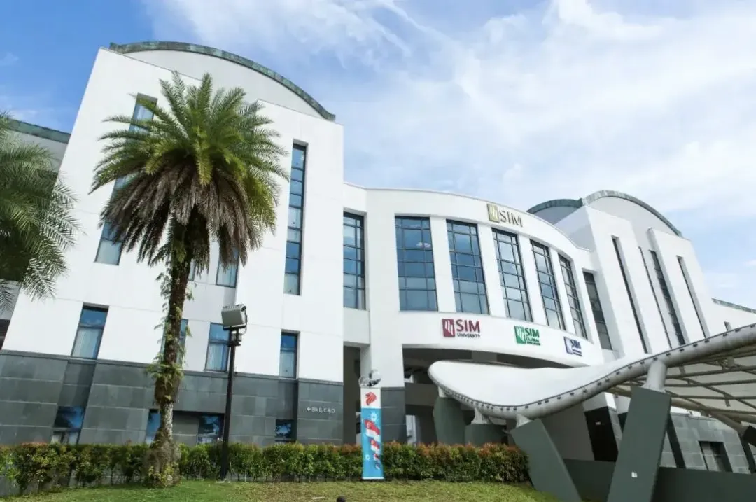 免中高考压力!新加坡私立大学“黄金跳板”:QS百强文凭+全球就业,家长必看!-第1张图片-四季读书网