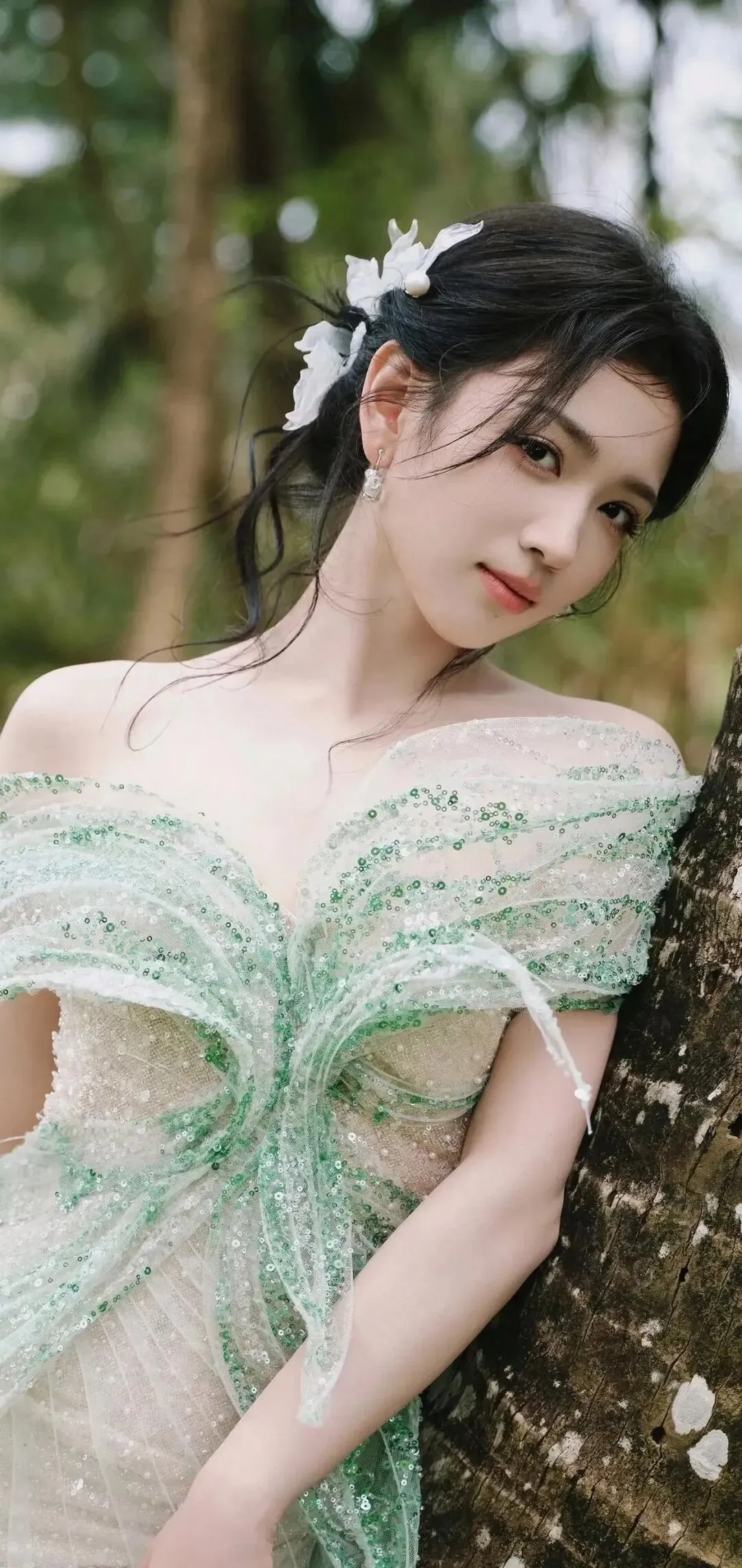女演员否认高考200多分、艺考花费上百万,发长文回应“献祭父母”争议!-第3张图片-四季读书网