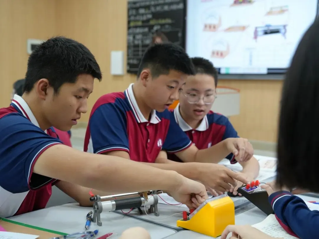 学以蓄势,思以砺行|西咸黄冈学校初三年级睿思课堂展示-第80张图片-四季读书网