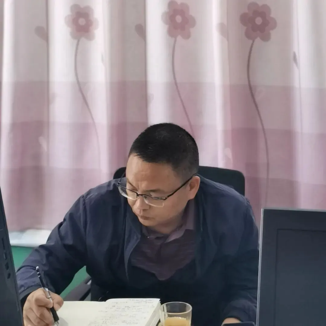 凝心聚力备高考,调研指导促发展——腾冲市教育体育局调研组莅临腾冲一中调研指导高三备考工作-第2张图片-四季读书网