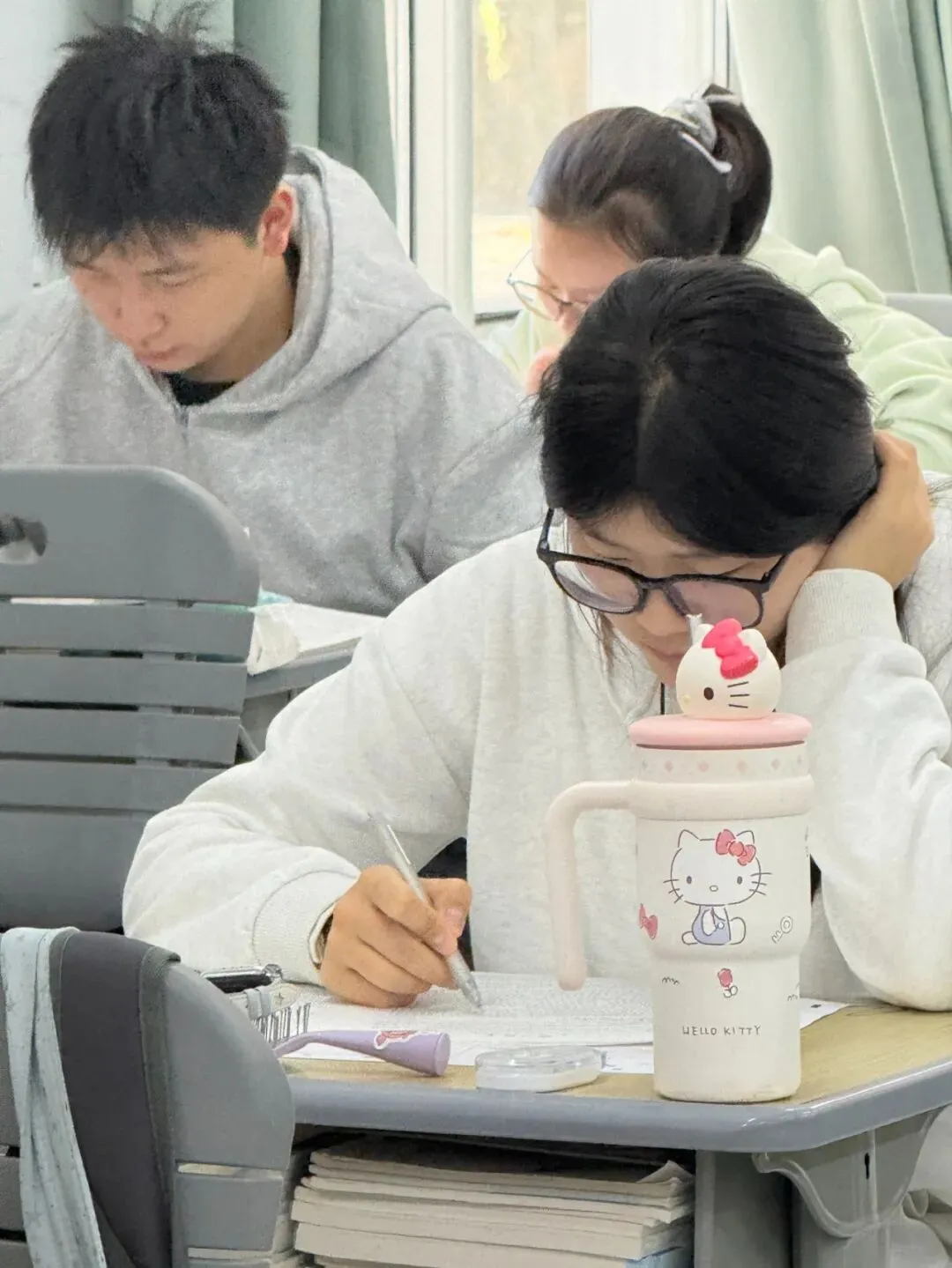 以考砺锋芒,蓄力再远航|普济圩高考复读班10月8日鼎尖联考顺利开考-第6张图片-四季读书网