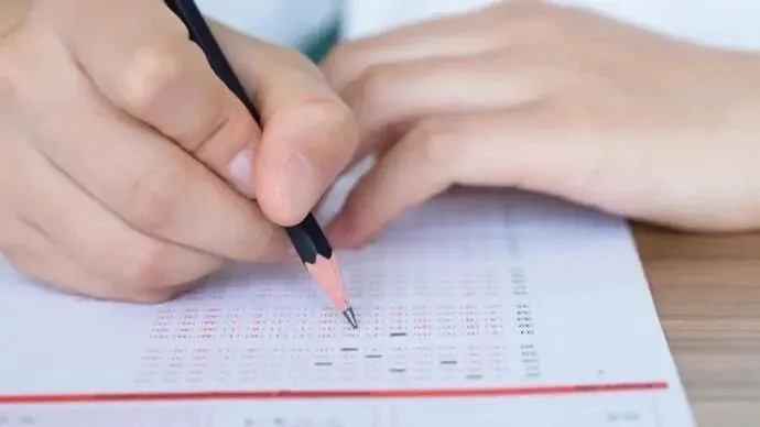广东2027年高考,11月1日报名!这六类考生必须报-第2张图片-四季读书网 广东2027年高考,11月1日报名!这六类考生必须报-第2张图片-四季读书网