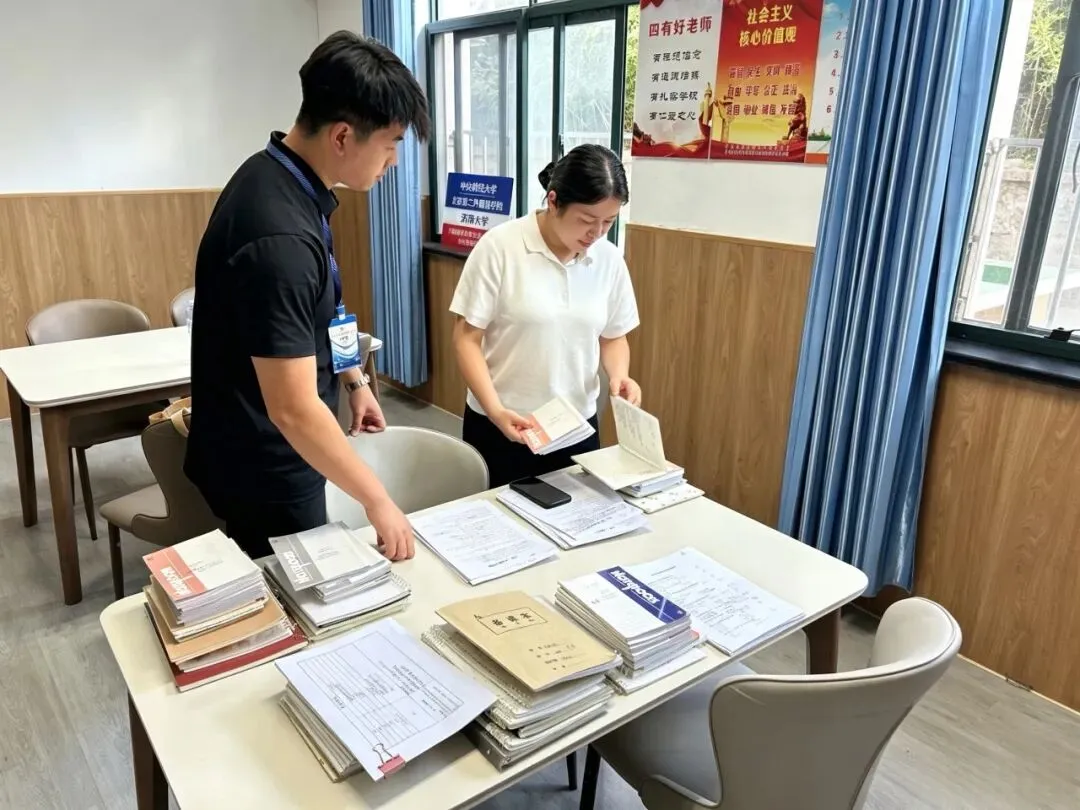 精准把脉一轮复习,聚力备战职教高考|区教科院职教教研室莅临我校开展驻校听课调研-第19张图片-四季读书网