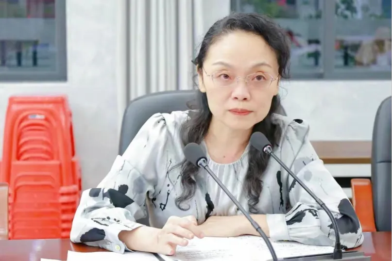 锚定一轮深耕细研 聚力笃行决胜高考||西南大学三亚中学召开高三年级质量提升专题会-第6张图片-四季读书网 锚定一轮深耕细研 聚力笃行决胜高考||西南大学三亚中学召开高三年级质量提升专题会-第6张图片-四季读书网