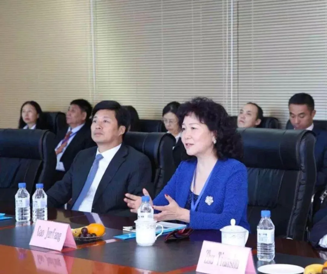 躲过初一没躲过十五,无期徒刑!91亿天价罚款,疫苗女王彻底凉凉-第3张图片-四季读书网