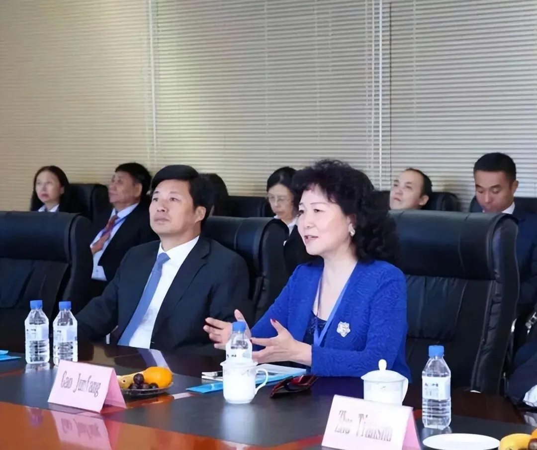 躲过初一没躲过十五!疫苗女王获无期徒刑,91亿罚单背后有大代价-第3张图片-四季读书网 躲过初一没躲过十五!疫苗女王获无期徒刑,91亿罚单背后有大代价-第3张图片-四季读书网