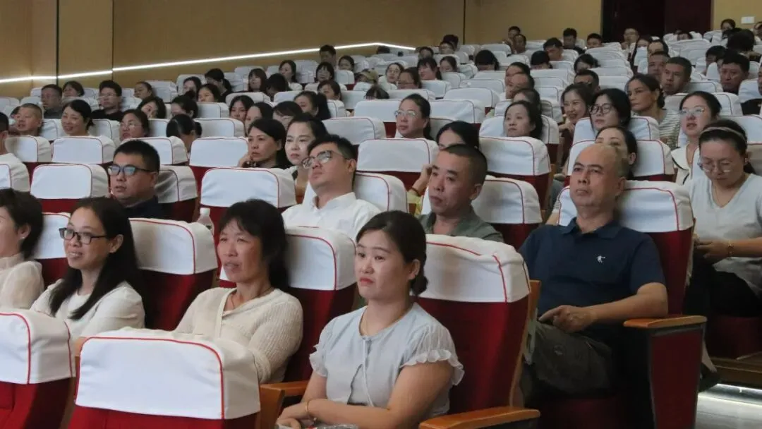 初三路口,规划先行丨云和文元育英中学九年级“幸福家长”亲子关系成长课堂-第7张图片-四季读书网 初三路口,规划先行丨云和文元育英中学九年级“幸福家长”亲子关系成长课堂-第7张图片-四季读书网
