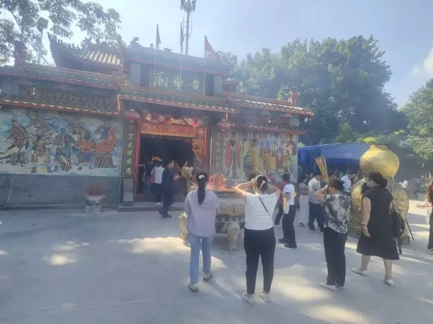 初一,去淡村黄帝庙烧了一炷香-第1张图片-四季读书网