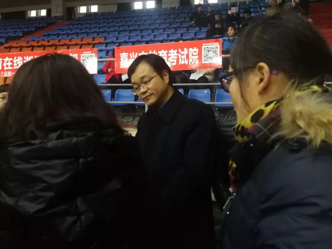 高考 · 帮 | 单场约5000人次,高校招办面对面首场现场咨询会人气爆满!-第9张图片-四季读书网 高考 · 帮 | 单场约5000人次,高校招办面对面首场现场咨询会人气爆满!-第9张图片-四季读书网