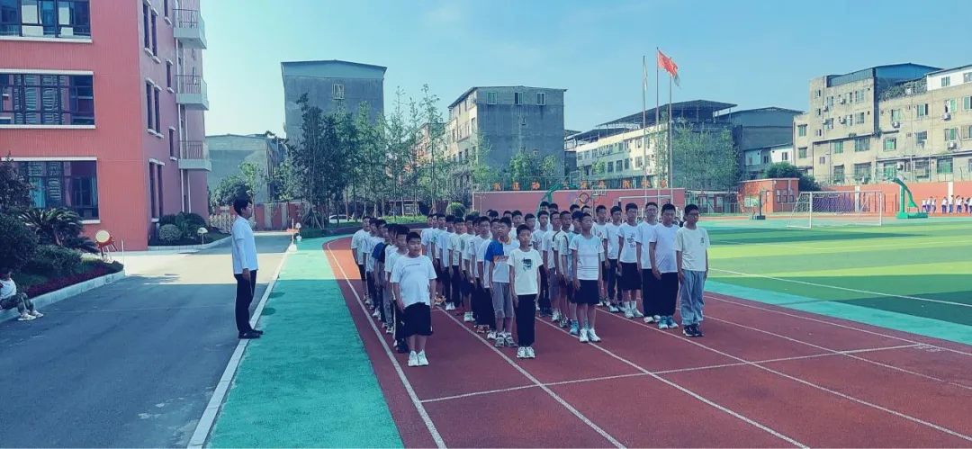 【初一开学入学教育】——为新生开启美好的初中生活-第16张图片-四季读书网 【初一开学入学教育】——为新生开启美好的初中生活-第16张图片-四季读书网