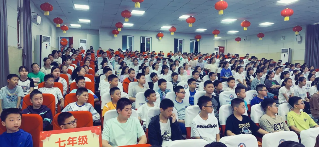 【初一开学入学教育】——为新生开启美好的初中生活-第23张图片-四季读书网 【初一开学入学教育】——为新生开启美好的初中生活-第23张图片-四季读书网