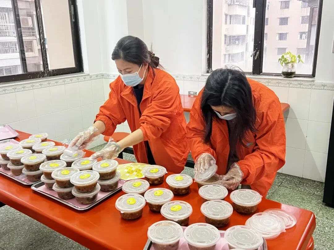 初一十五,“粥”暖中山!致敬每一位有慈善关怀的中山青旅人-第12张图片-四季读书网