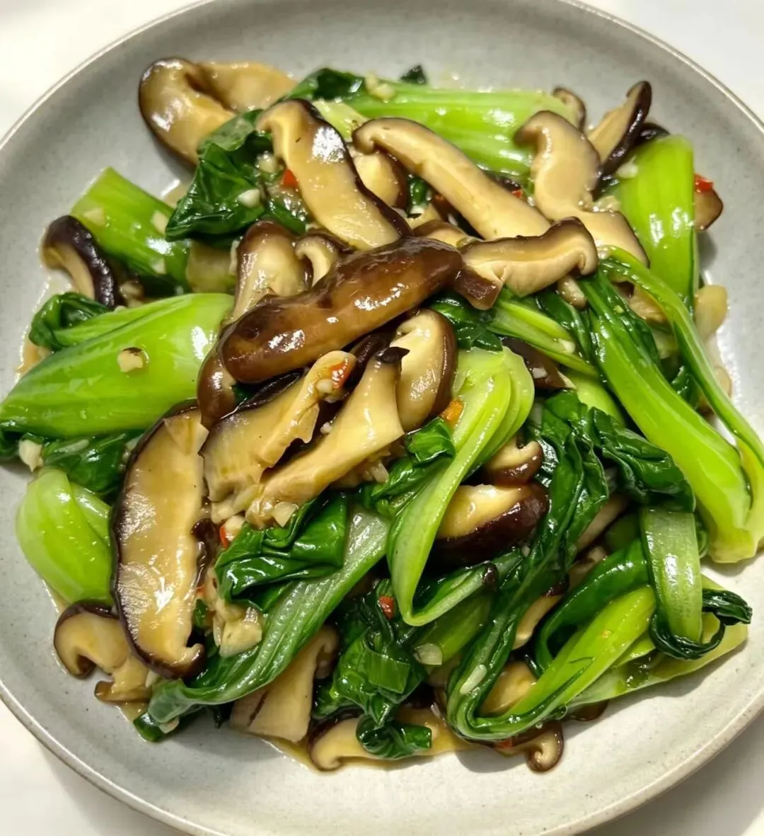 今日农历九月初一,牢记:1要暖,2不贪,吃3样,忌1事,九月开篇好兆头,深秋安康福气来-第5张图片-四季读书网