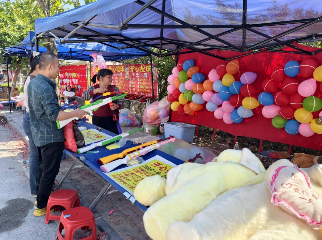 10万人赶九月初一“婆王节”庙会,小编带你直击观音阁热闹场面-第41张图片-四季读书网 10万人赶九月初一“婆王节”庙会,小编带你直击观音阁热闹场面-第41张图片-四季读书网