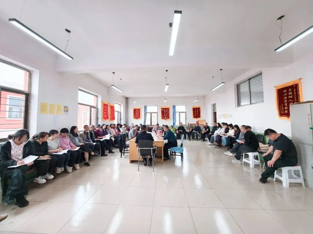 山阴三中召开2027年中考备考部署会-第2张图片-四季读书网