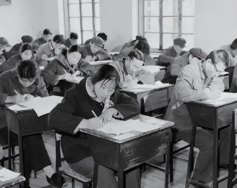 1977年的高考题目非常简单,为何录取率却还不到5%?-第4张图片-四季读书网